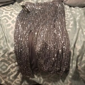 Lulus sequined skirt